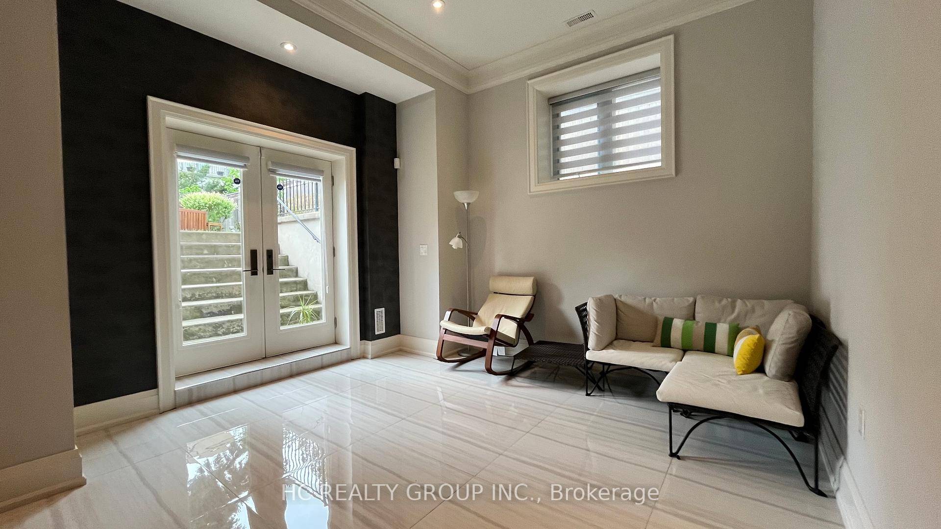 This spacious basement suite is located in the heart of Willowdale, North York, Walk to the subway station.