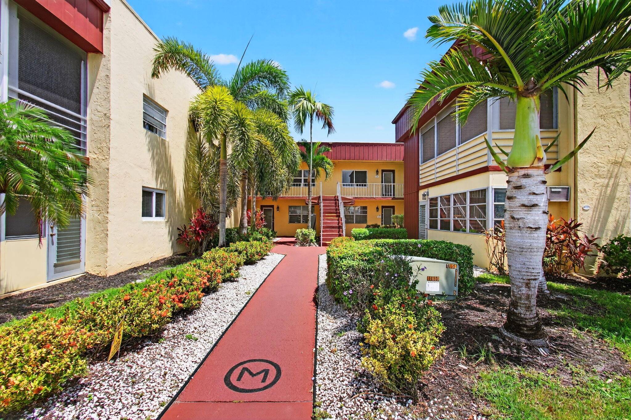 Embrace the captivating charm and modern convenience of this second floor unit situated in the prestigious 55 Kings Point Golf and Country Club.