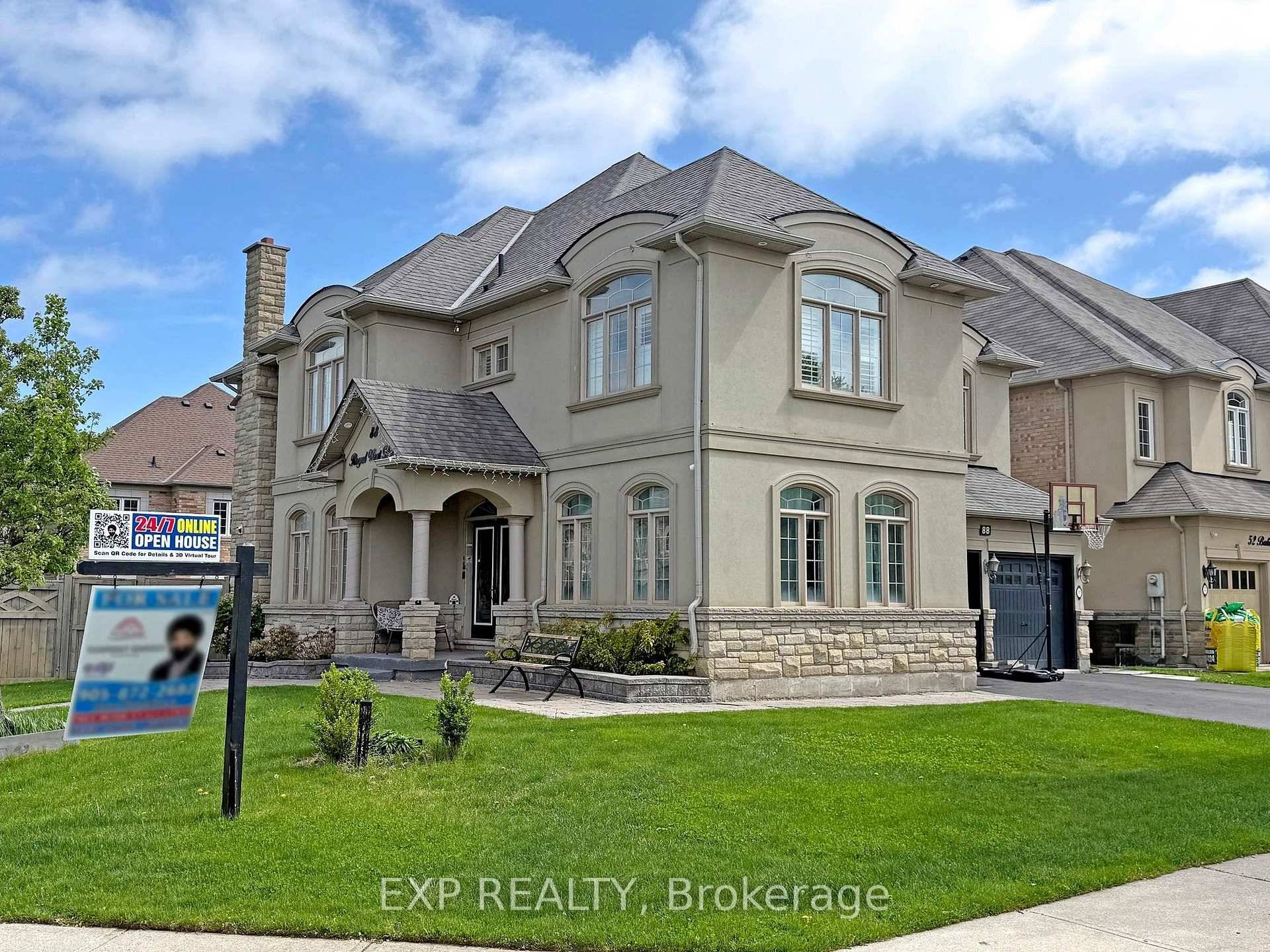 PRICED TO SELL ! Offer Welcome Anytime If You're Seeking a MODERN, SPACIOUS, LUXURY Home in a PRESTIGIOUS and CONVENIENT Neighborhood, This Is It !