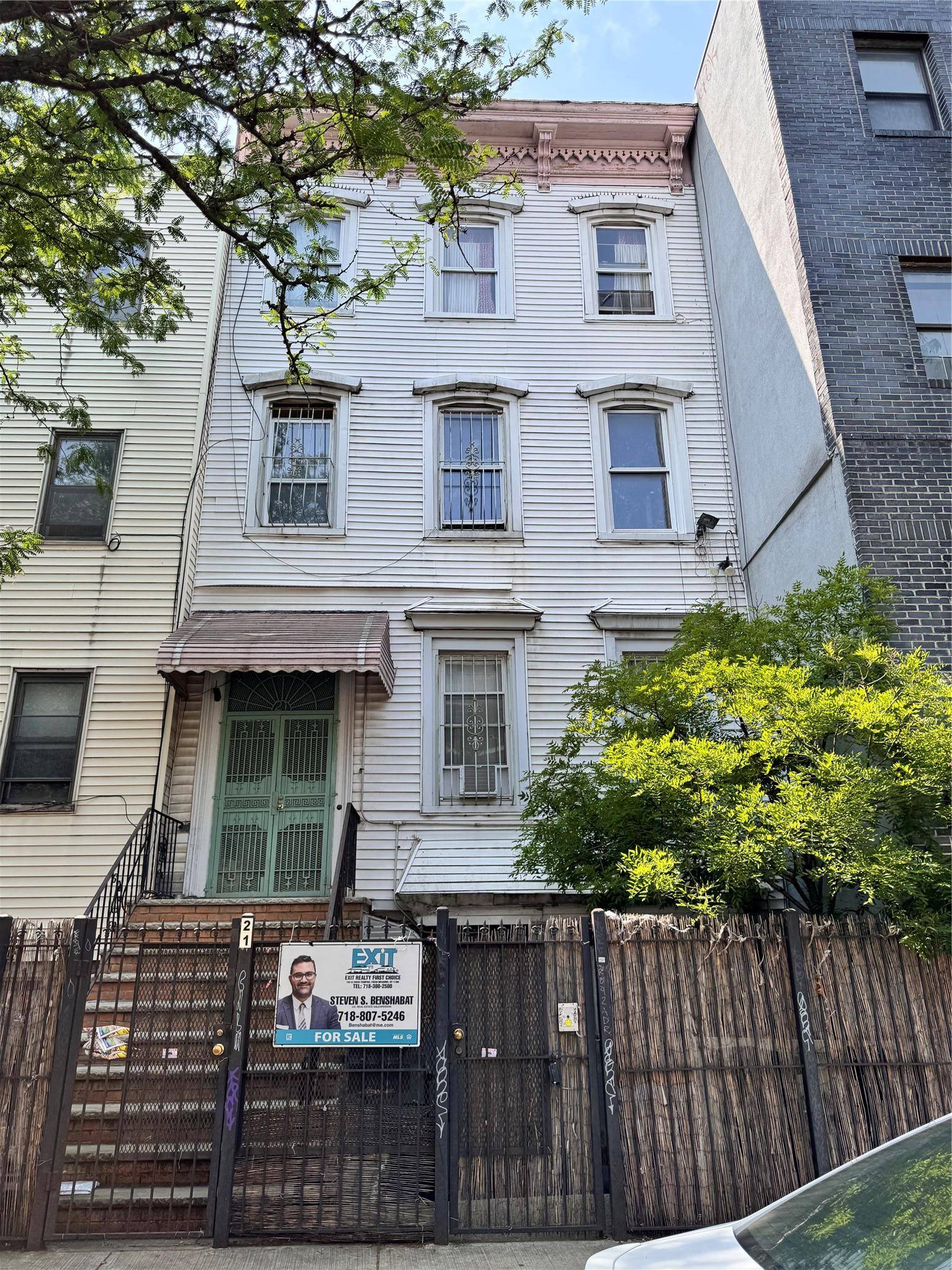 Welcome to 21 Jefferson Street a grand, four story brick townhouse offering nearly 3, 700 square feet of living space on a 22 x 100 lot, nestled in a prime ...