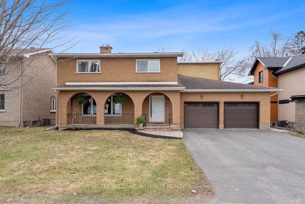 Stunning and spacious home in sought after City View St.