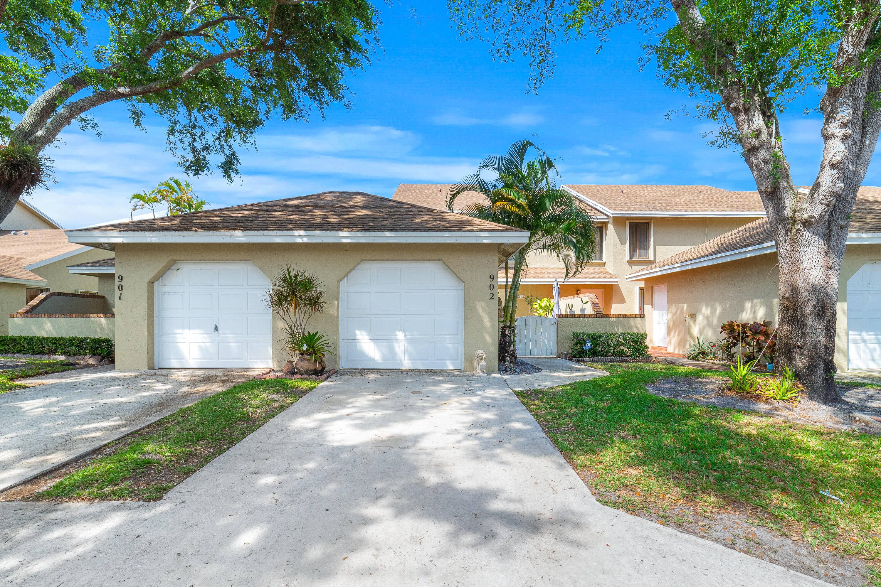 Welcome to this spacious 3 bedroom, 2.