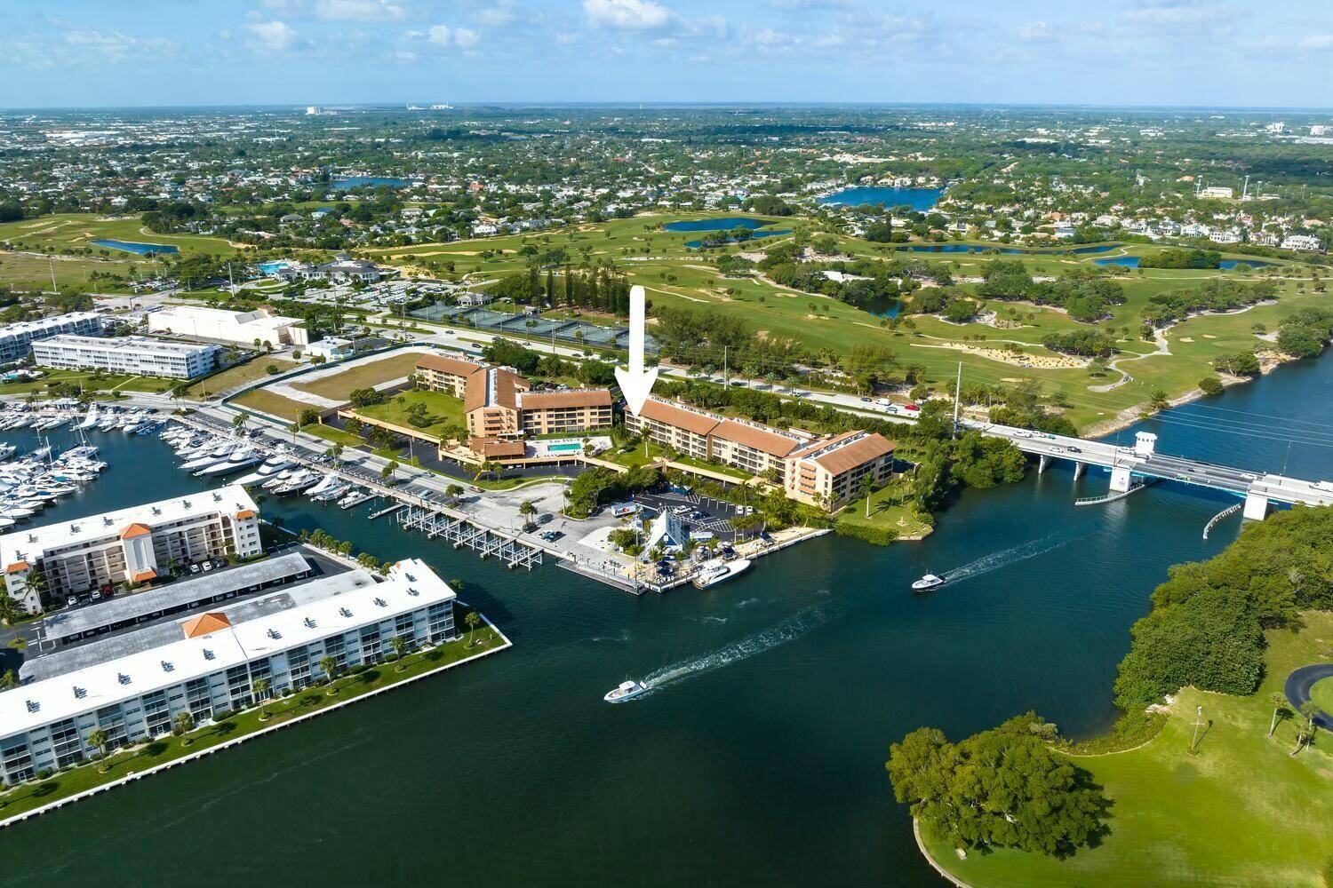Coastal Living Awaits You in North Palm Beach !