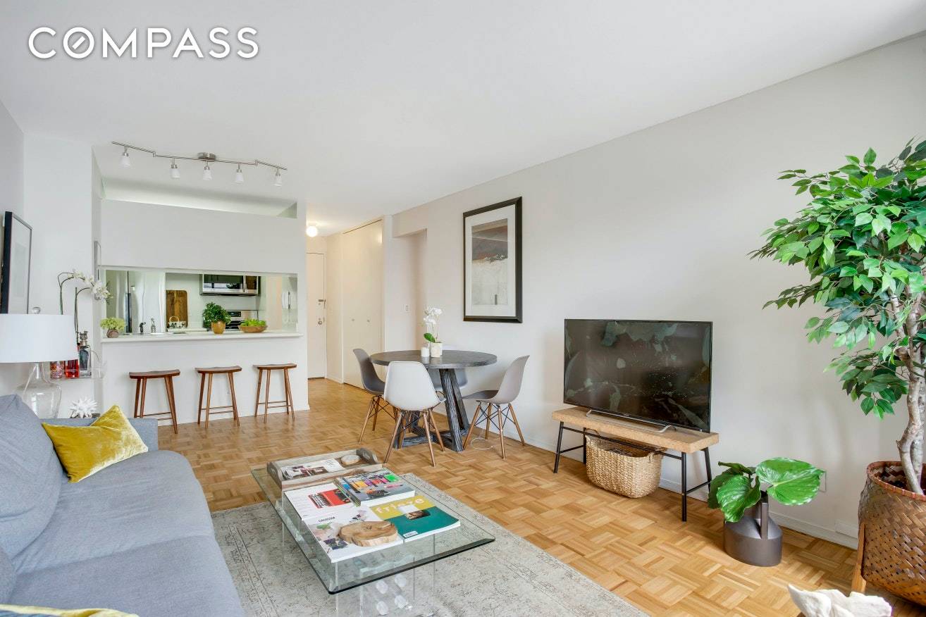 Brilliant Sunlight and a Perfect Location !