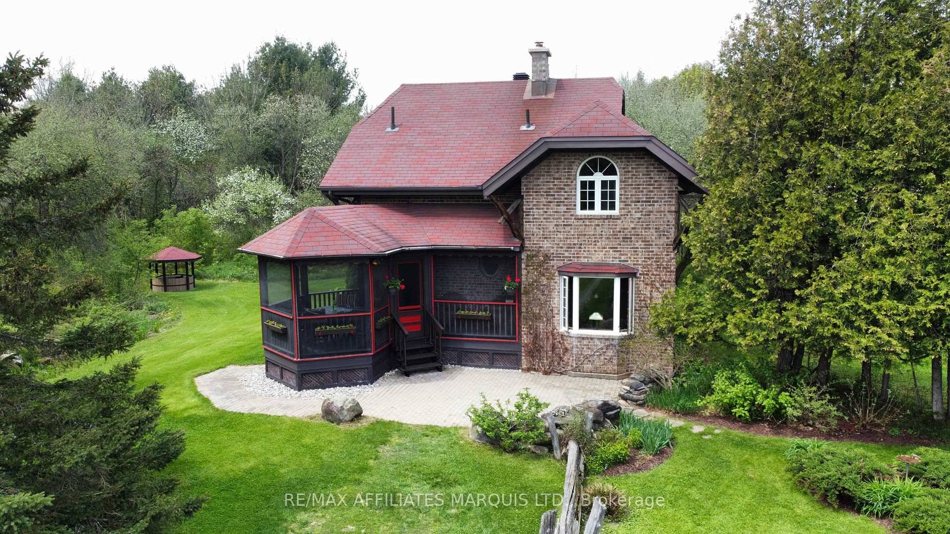 Impressive European Style Country Retreat situated on 23 Acres !