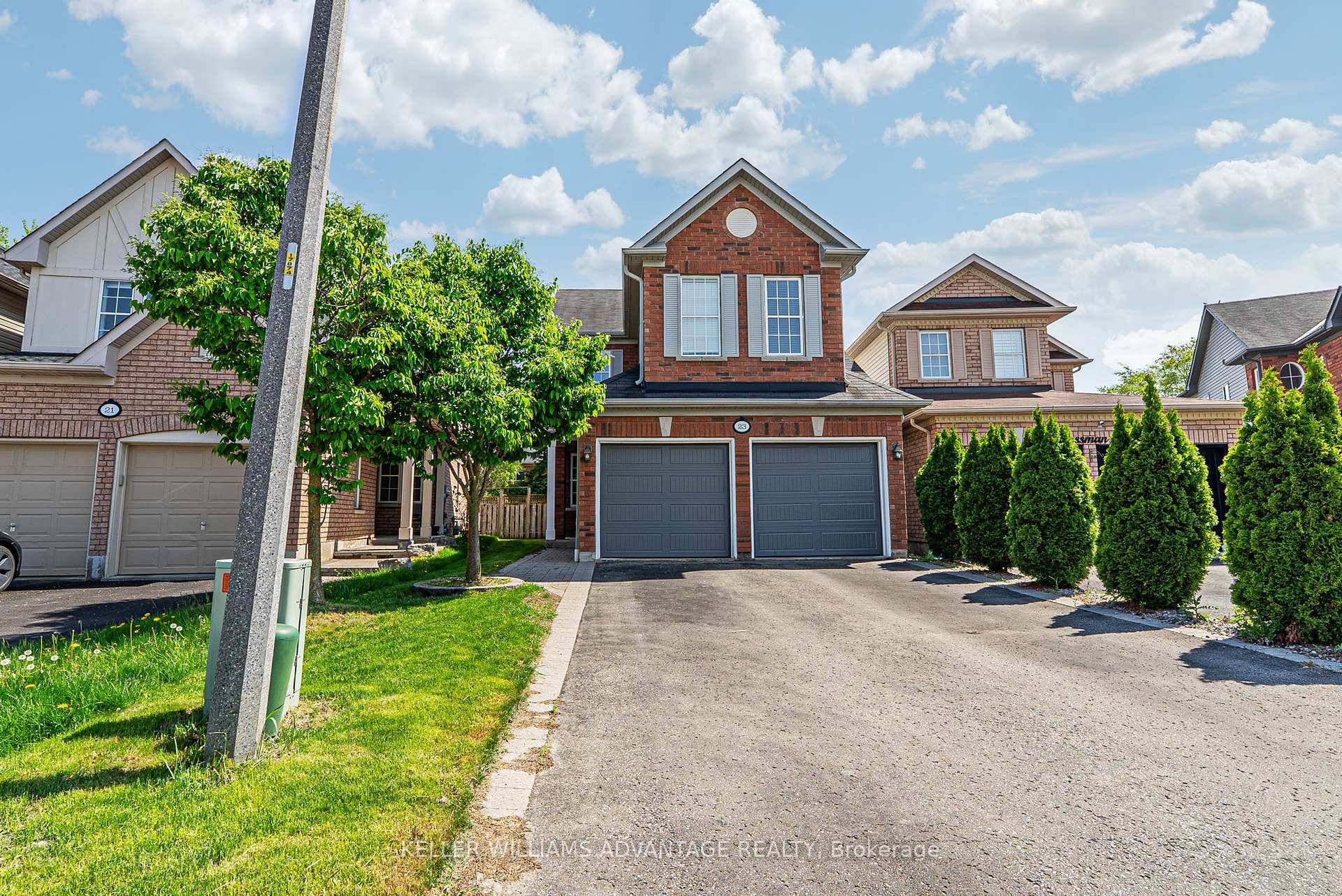 This beautifully renovated detached home with a pie shaped lot is situated on a quiet, sought after court in the prestigious Williamsburg neighborhood.