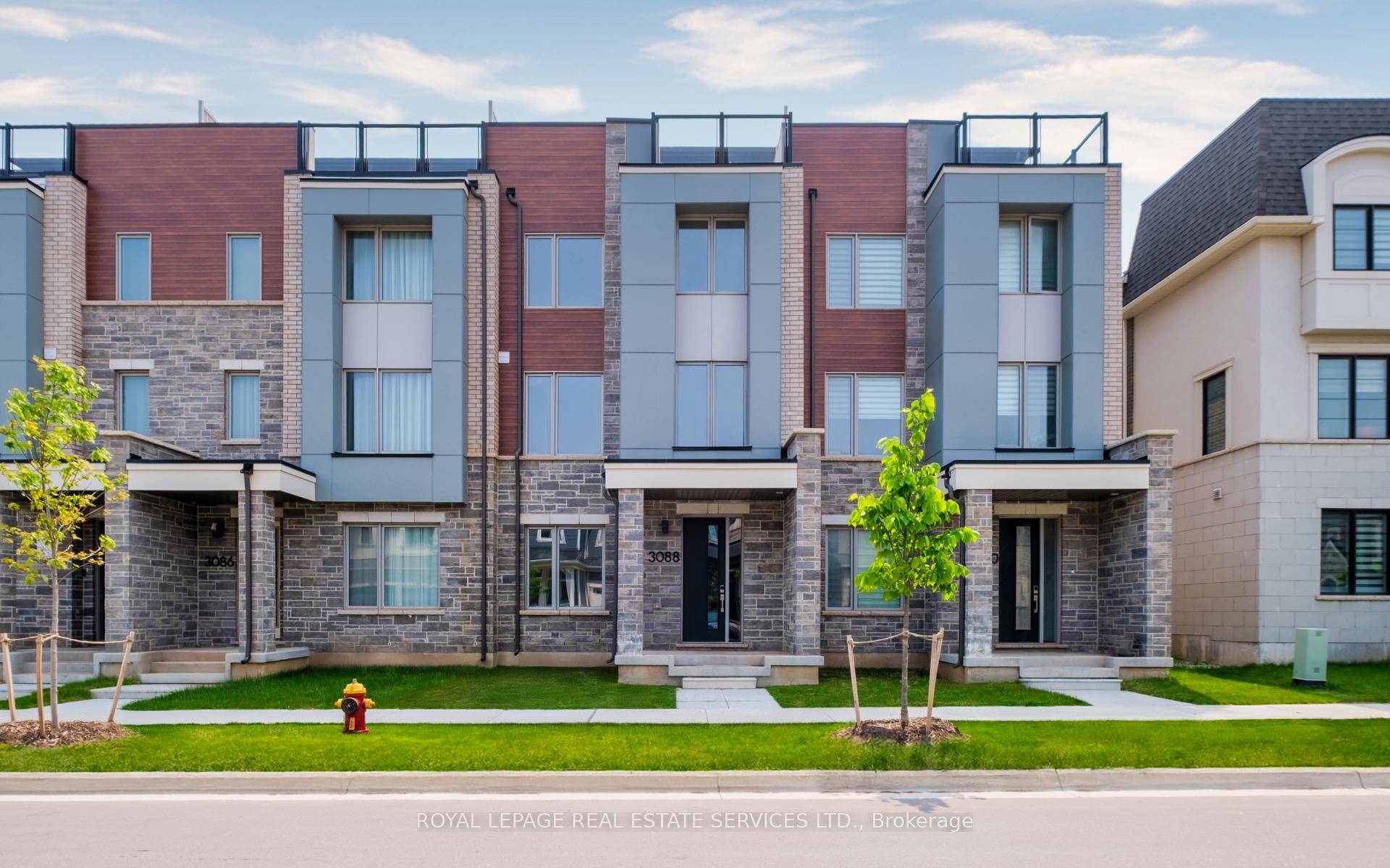 Welcome to contemporary elegance in the sought after Upper Joshua Creek community !