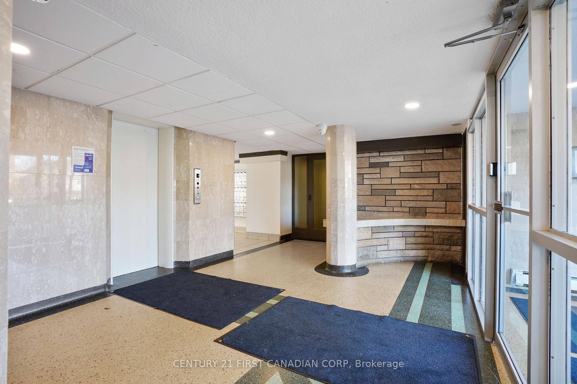 LIMITED TIME OFFER 1699 month for first 6 months, then 1795 after for a Newly updated main floor 2 Bed unit located close to downtown, Wortley Village in Old South ...