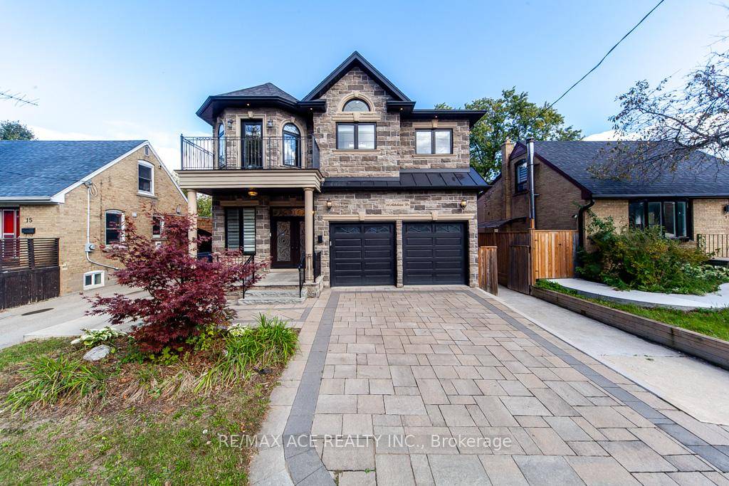 Location matters ! stunning two storey 4 Bed 5 Bath home is located by Birchmount amp ; Lawrence available for Lease Immediately.