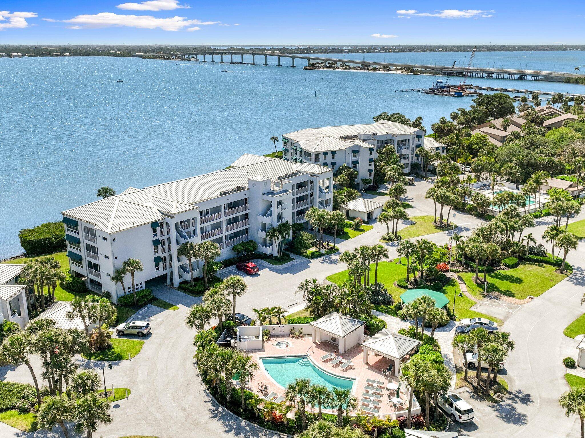 Discover the most beautiful views of the Indian River Million dollar views await !