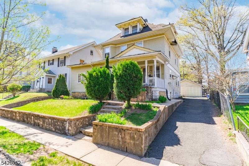 Welcome to 90 ? 92 Renner Ave, a spacious and versatile two family home located in the quiet and desirable Weequahic section of Newark !