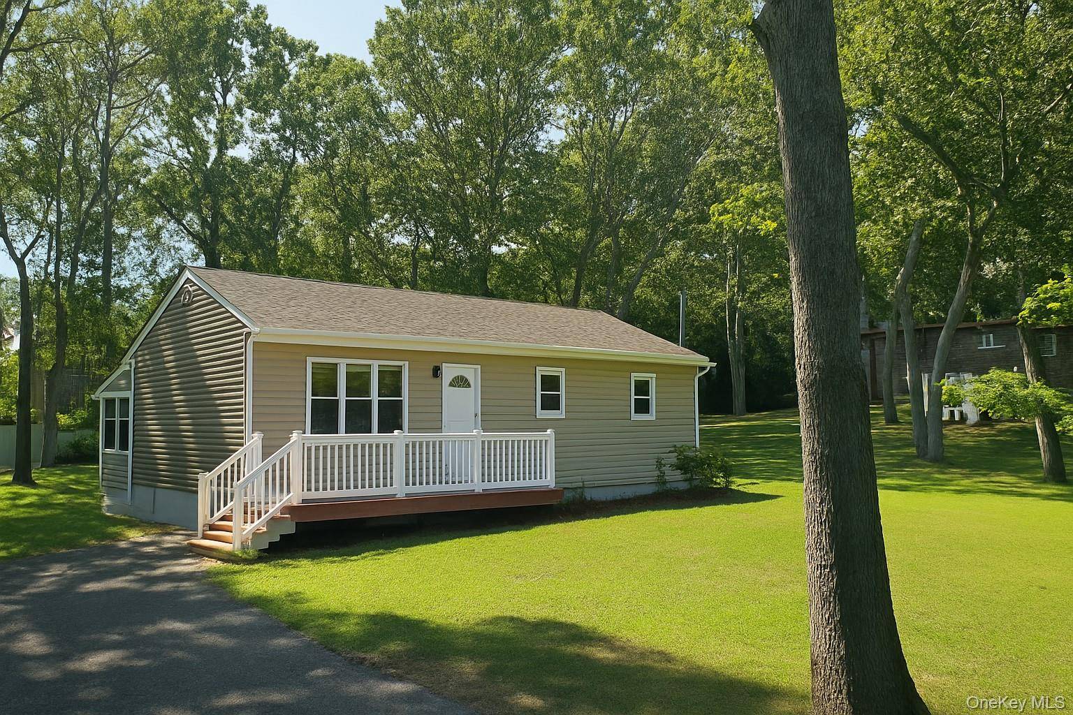 Charming Ranch Home with Modern Updates and Spacious Yard.