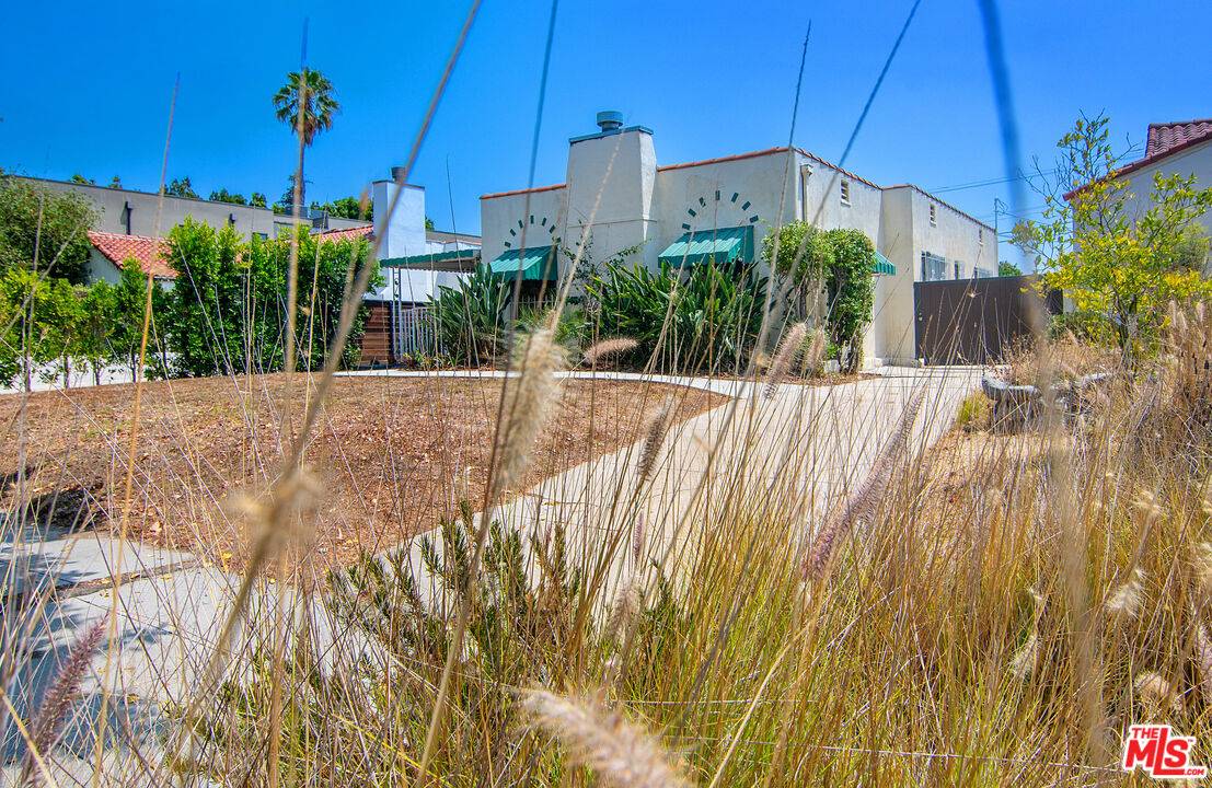 832 S Citrus Ave 2BR Hancock Park La