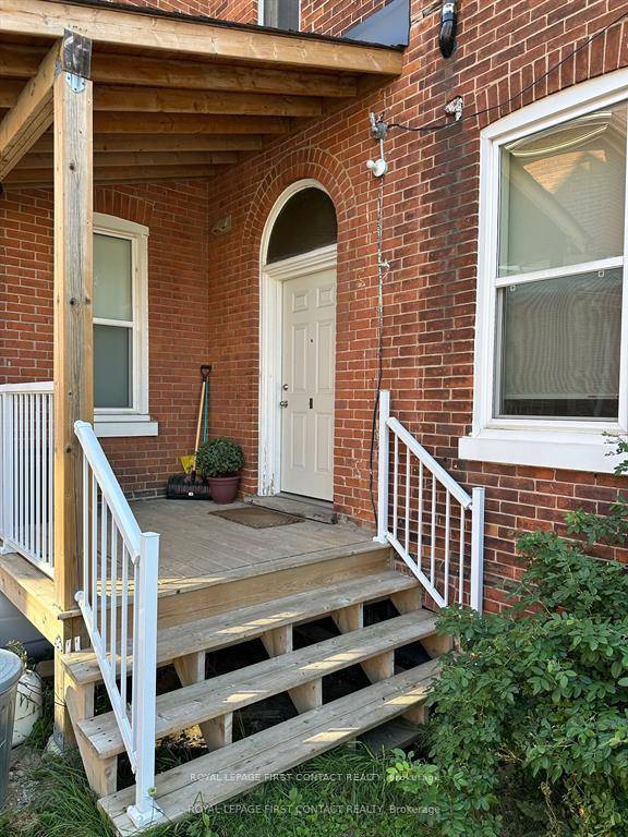 Affordable, all inclusive 1 bedroom apartment just steps to Barrie's vibrant waterfront and exciting downtown amenities.