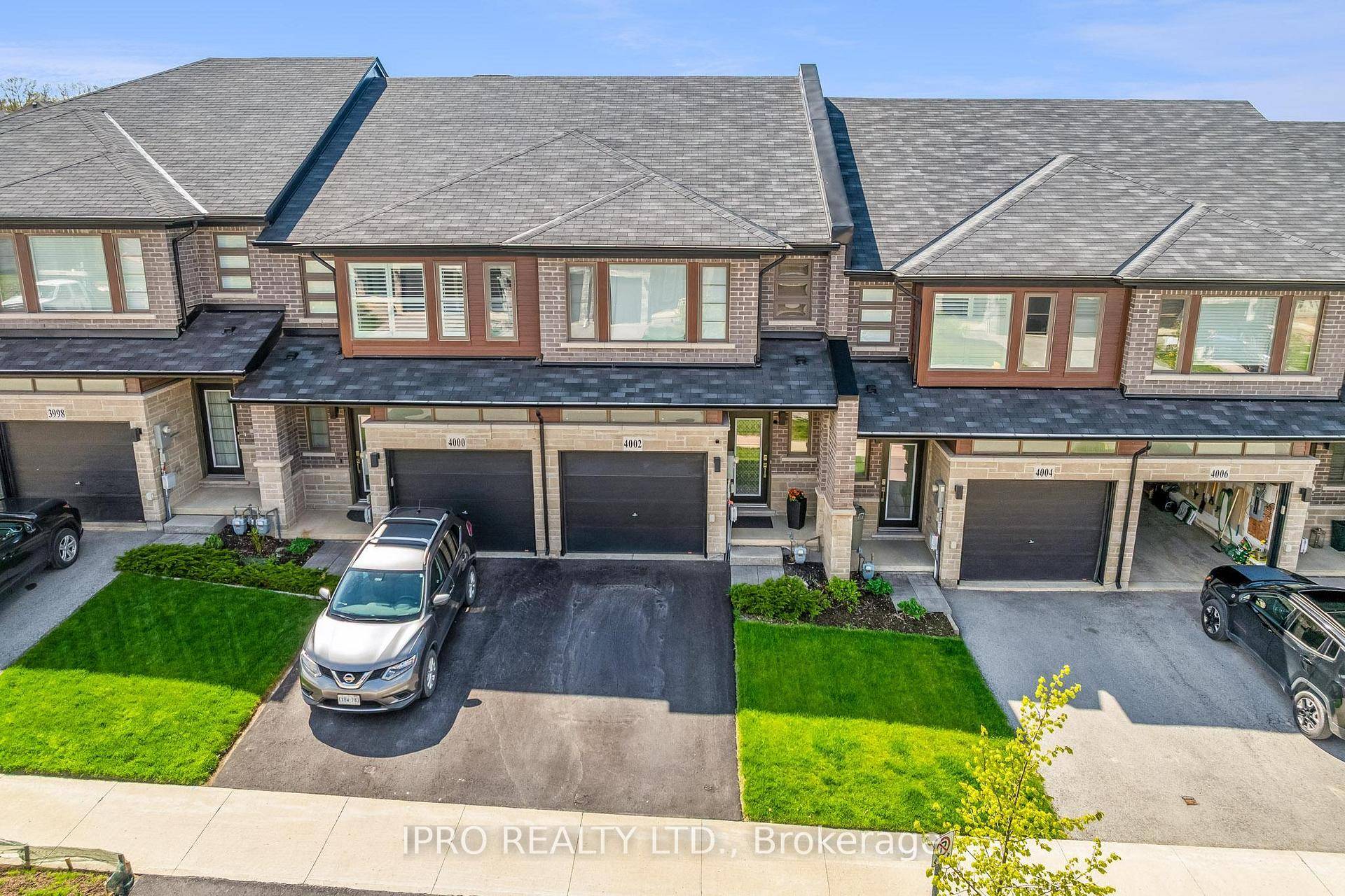 This beautifully maintained townhome offers bright, spacious living in the desirable Vista Ridge community.