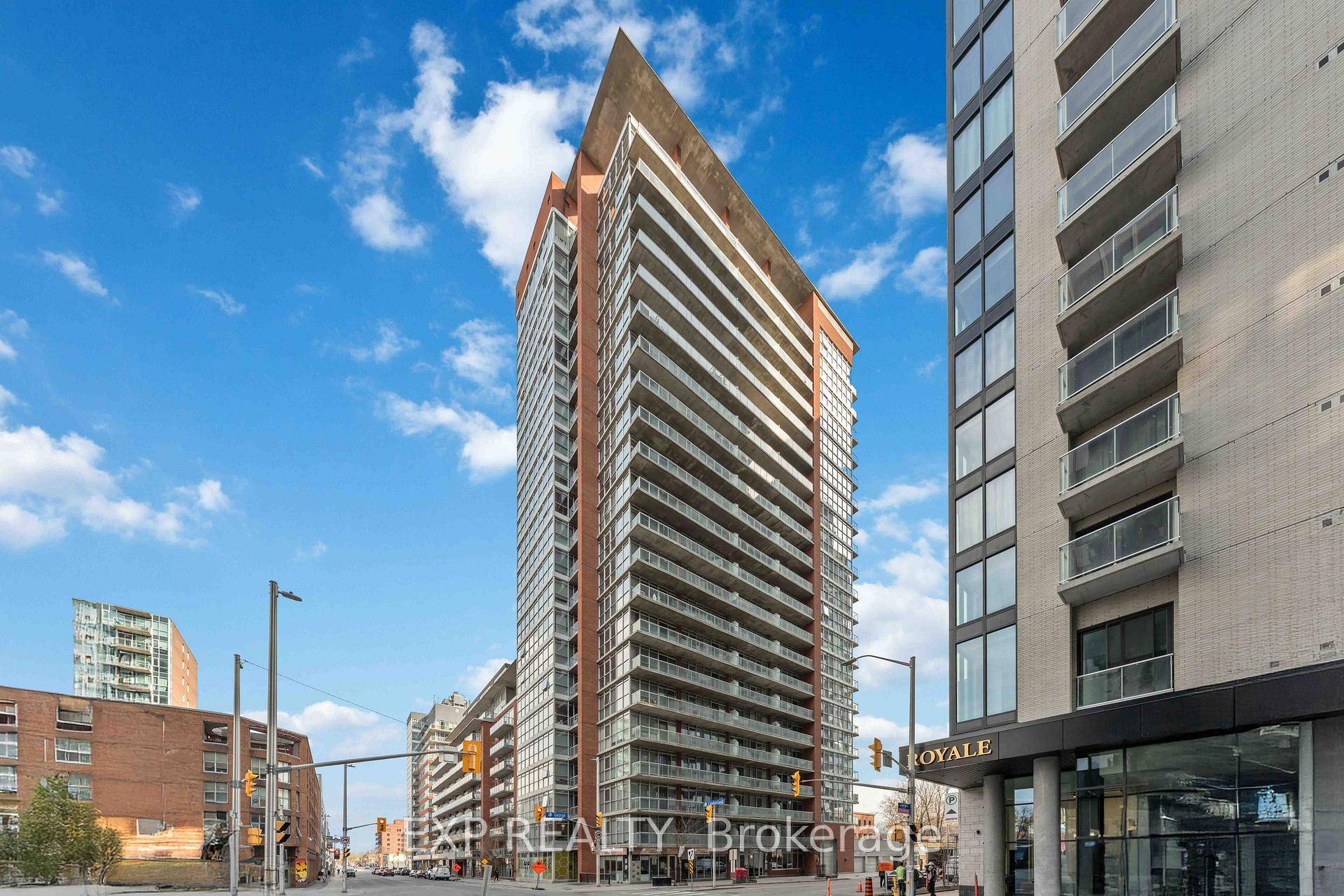 Discover urban elegance at 179 George St, Ottawa, in this stunning 2 bedroom condo.