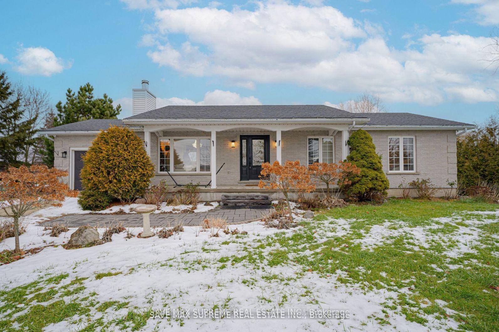 Welcome to STUNNING 18819 Kennedy Road !