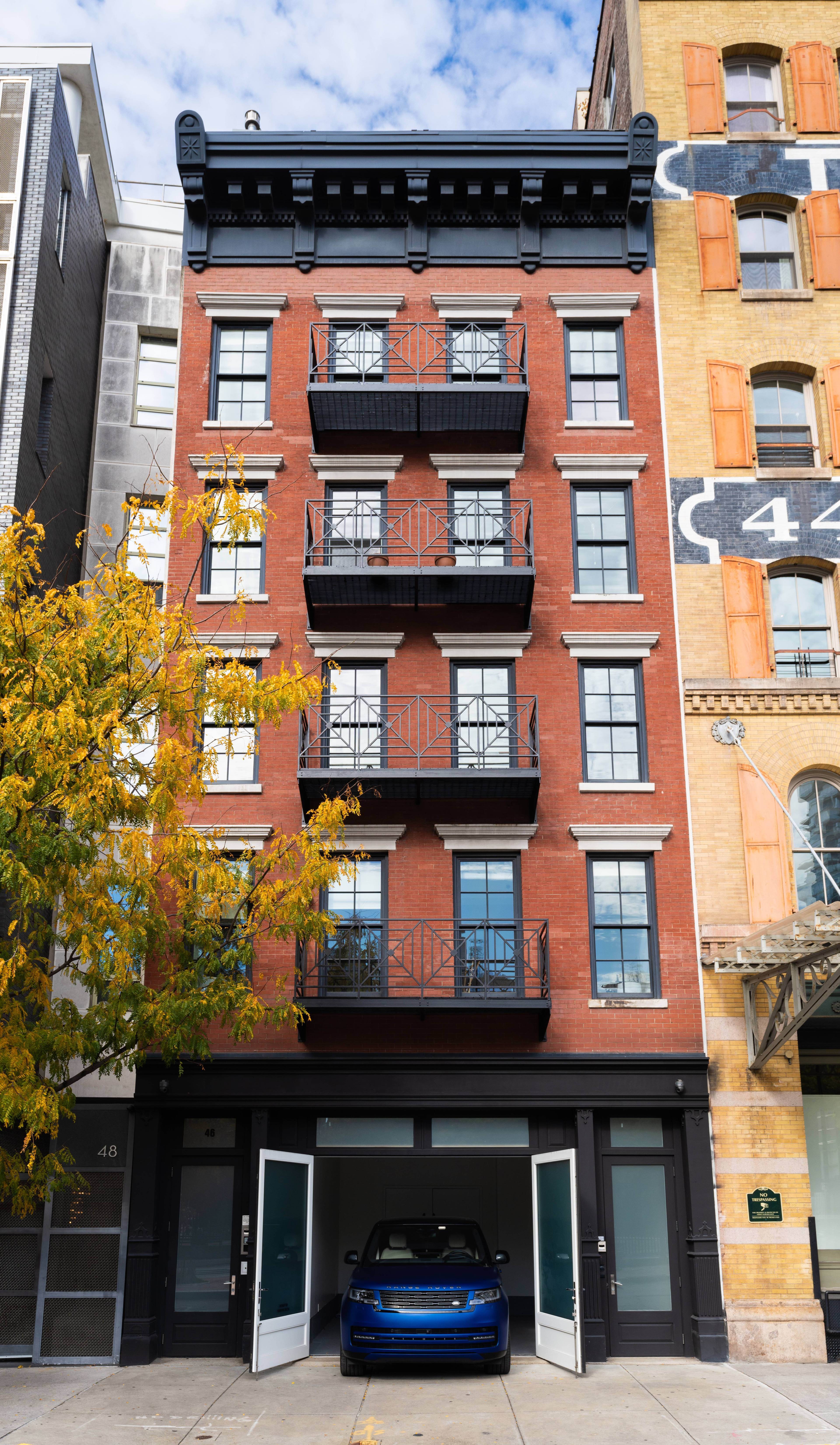 Introducing Laight House TribecaOpportunities abound at 46 Laight Street, a stunning late 19th century condominium nestled on a prime cobblestone street in the Tribeca Historic District.