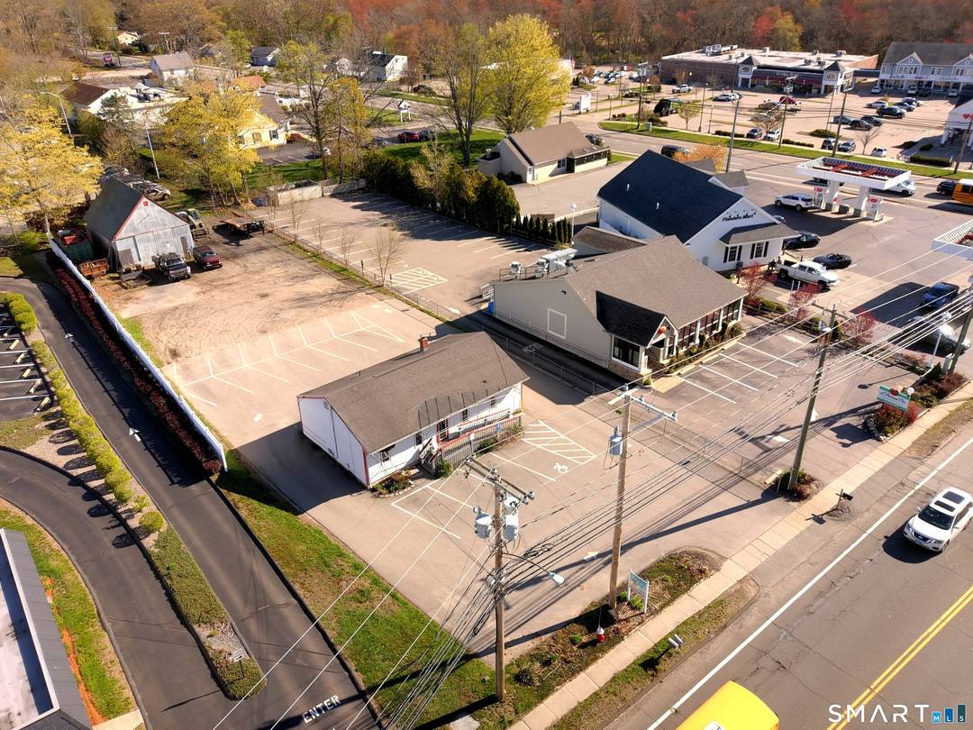Location, location, location this is a desirable location in Connecticut Shoreline area Access on Off I 95.