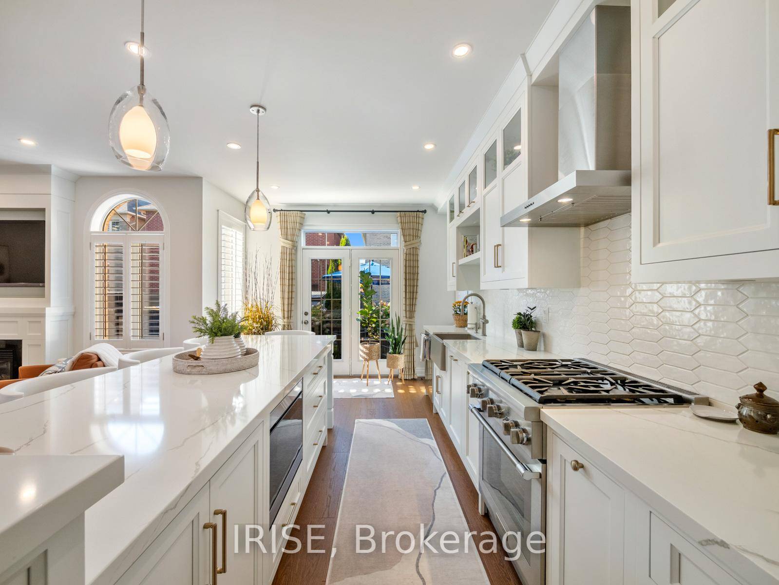 Welcome to 3367 Whilabout Terrace, Oakville a beautifully upgraded family home located in the sought after Lakeshore Woods community.