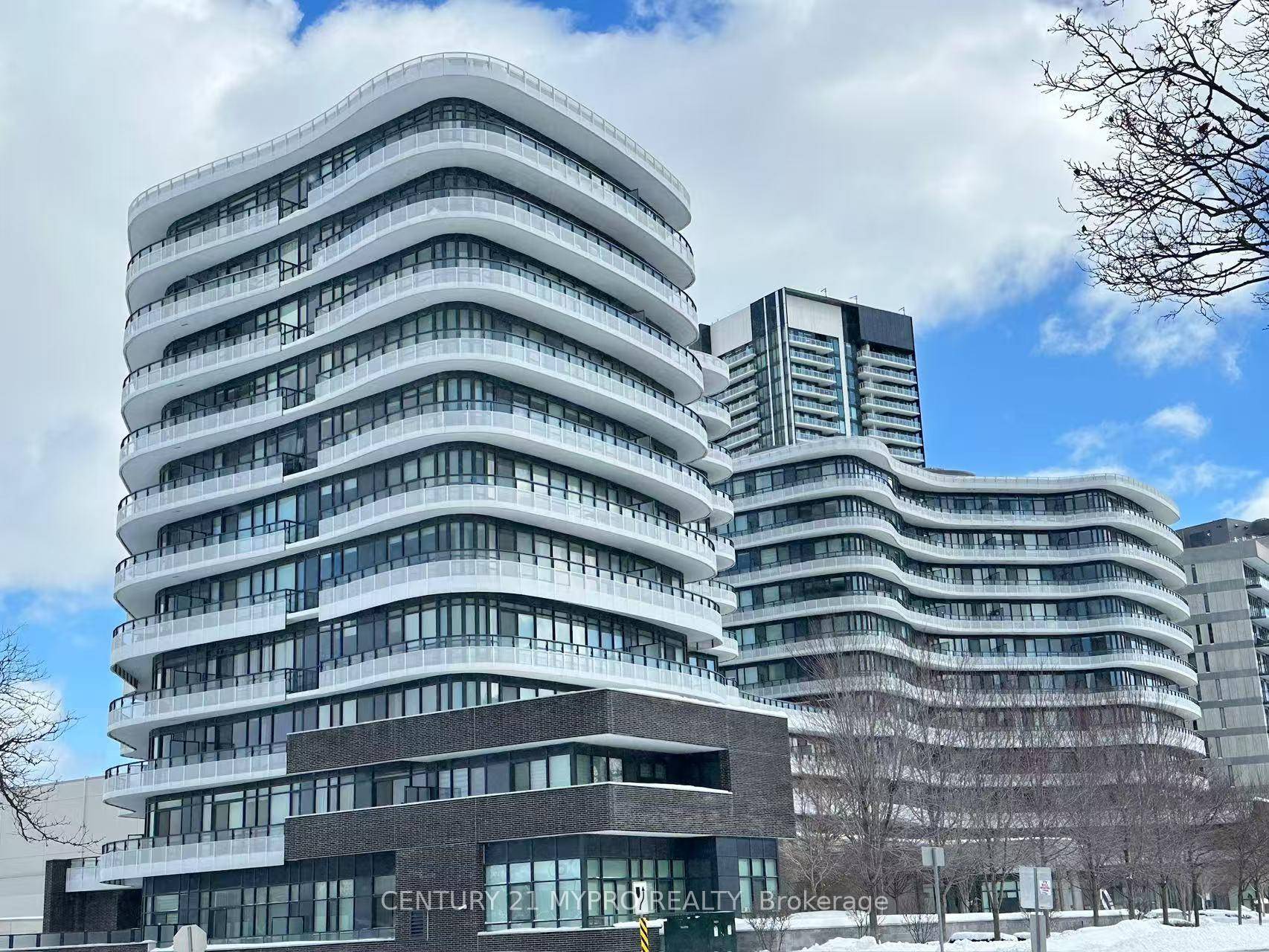 Luxury Condo In The High Demand Shops At Don Mills !