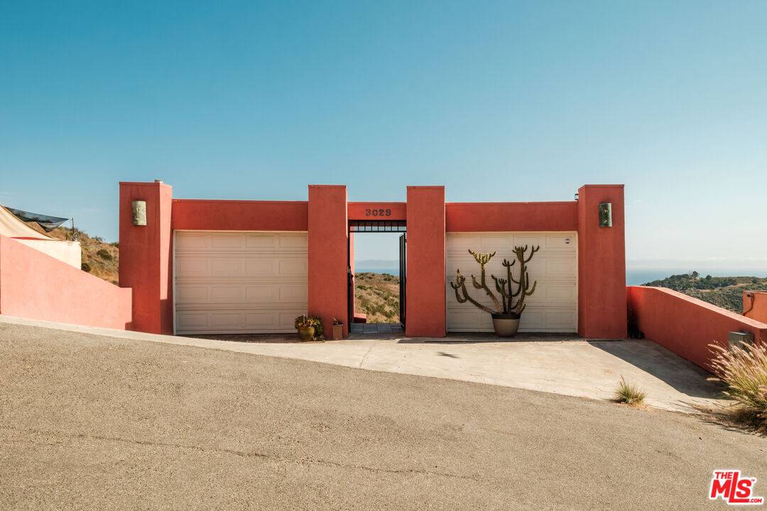 3029 Sequit Dr 3BR Malibu La