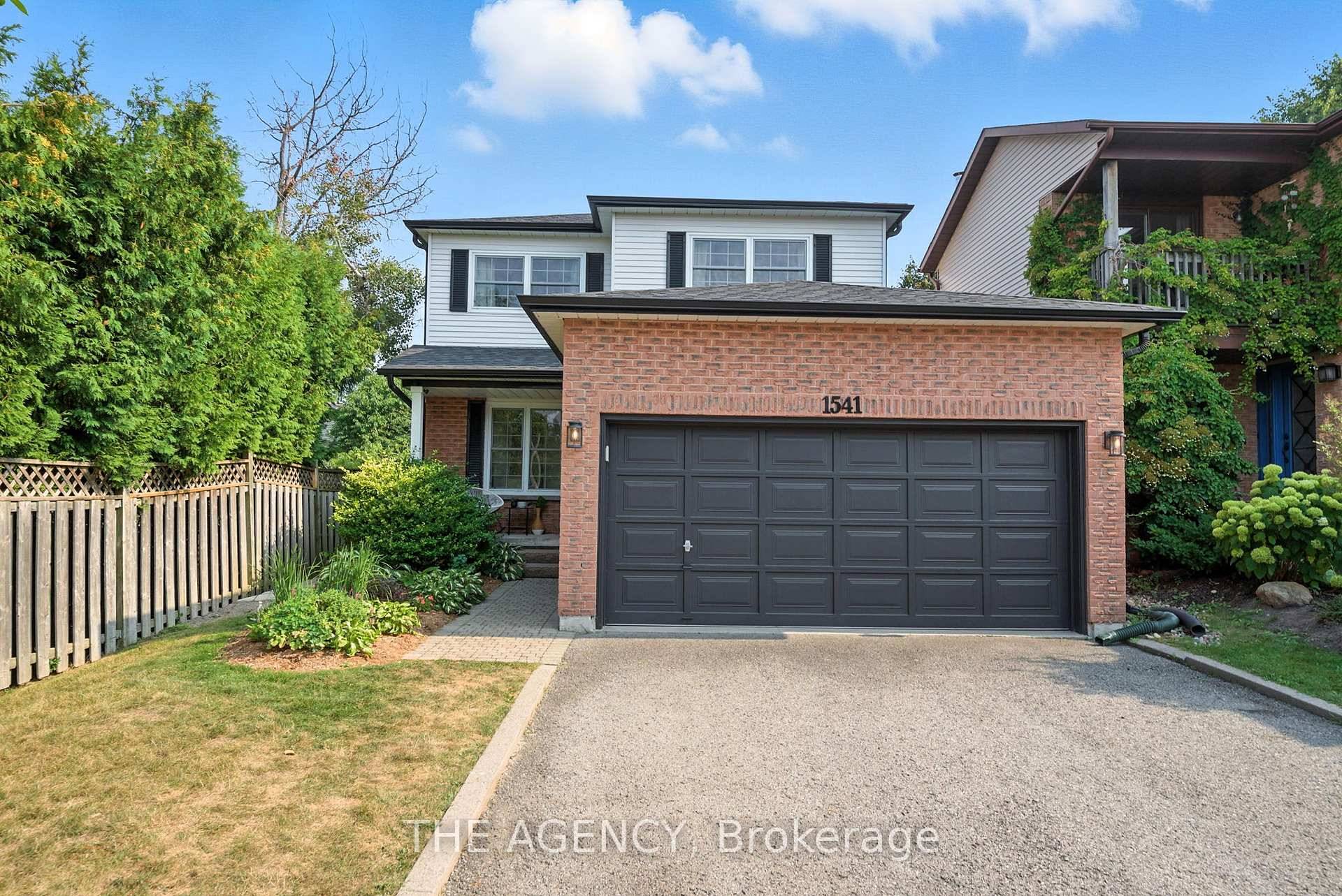 Welcome to this beautifully maintained and tastefully updated home nestled in the highly desirable Brock Ridges neighbourhood.