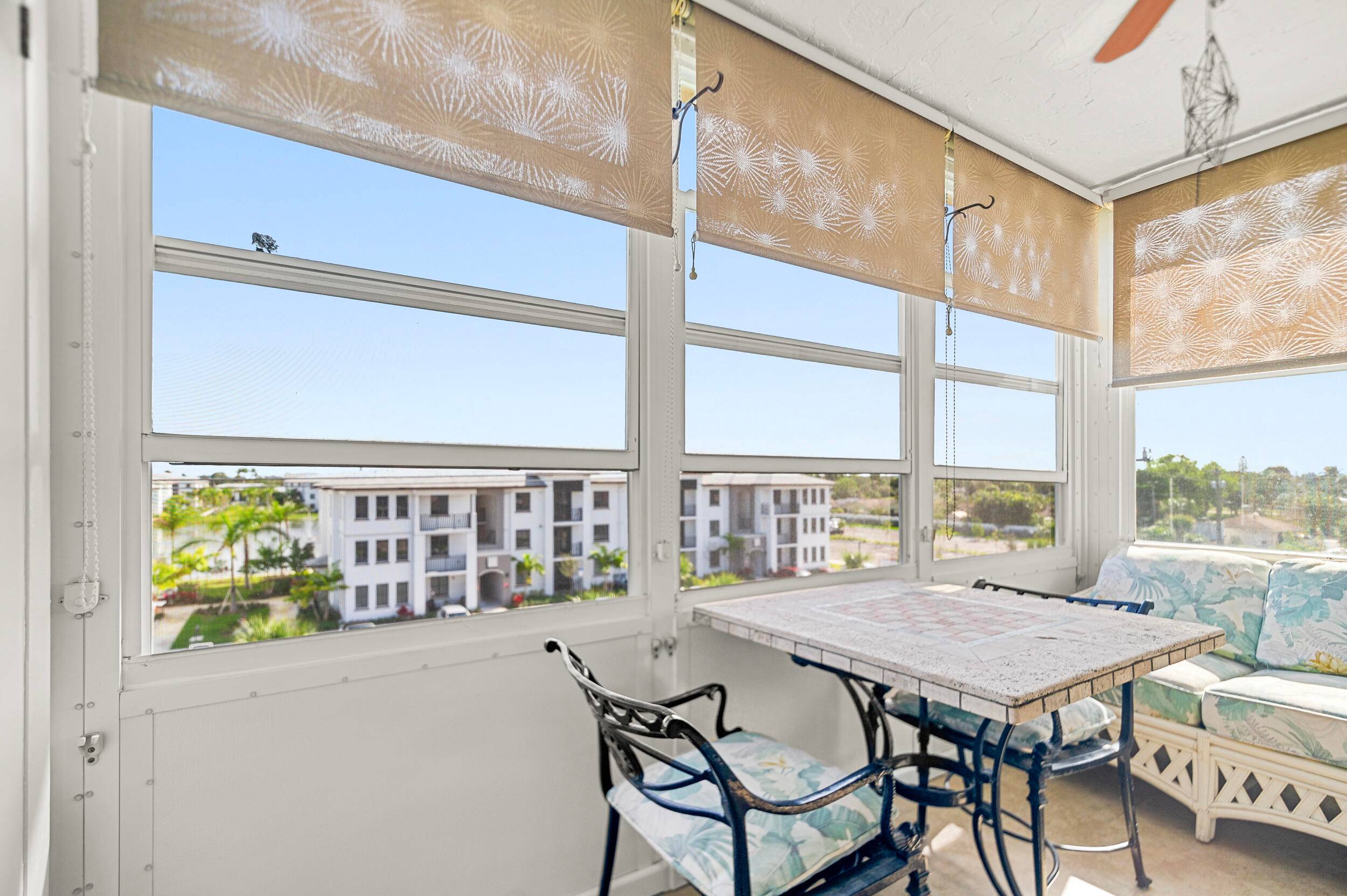 Great Views and breezes at this spacious Condo !