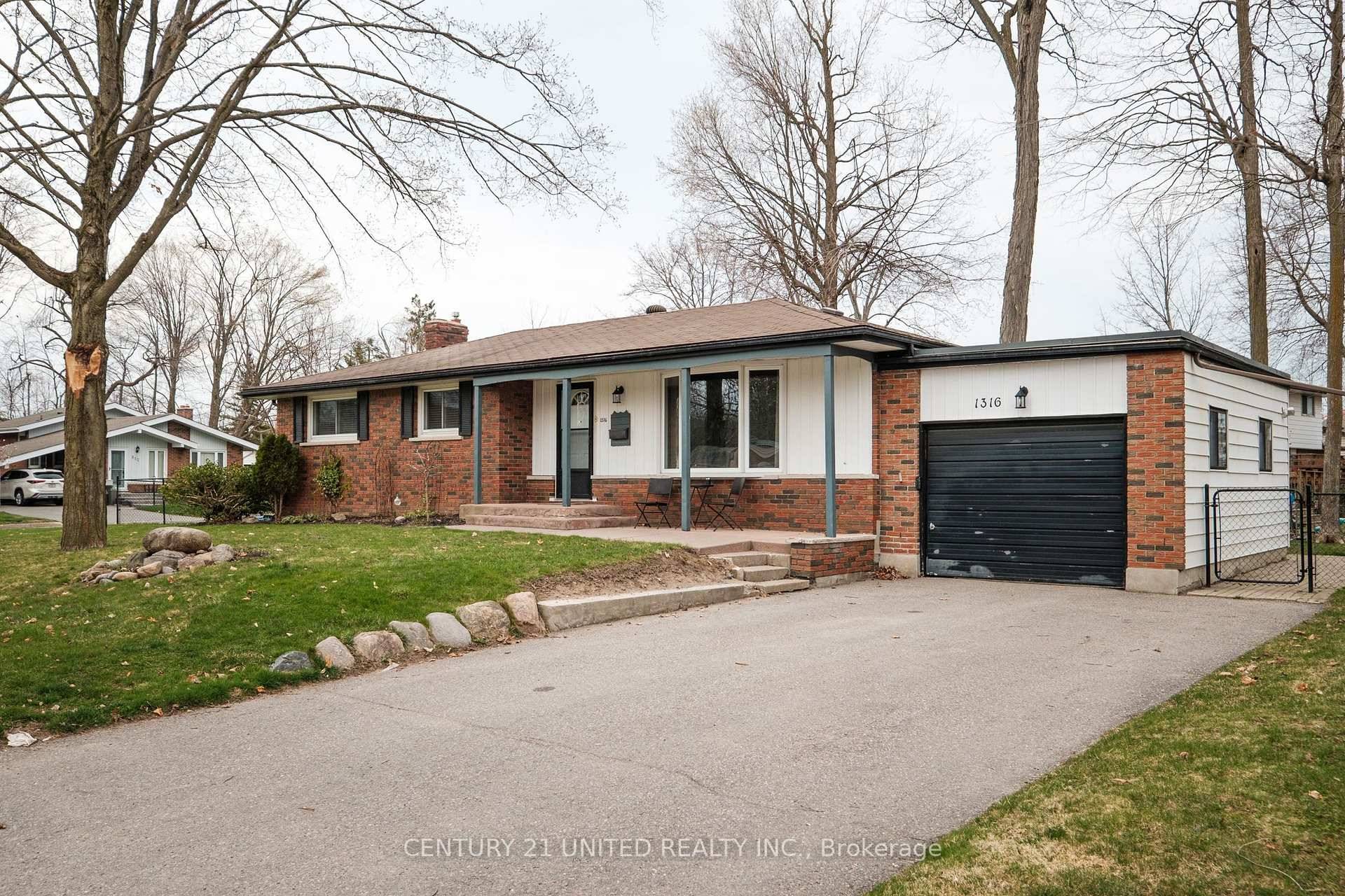 NICELY FINISHED THREE BEDROOM TWO BATHROOM BUNGALOW IN DESIRABLE NORTH END LOCATION.