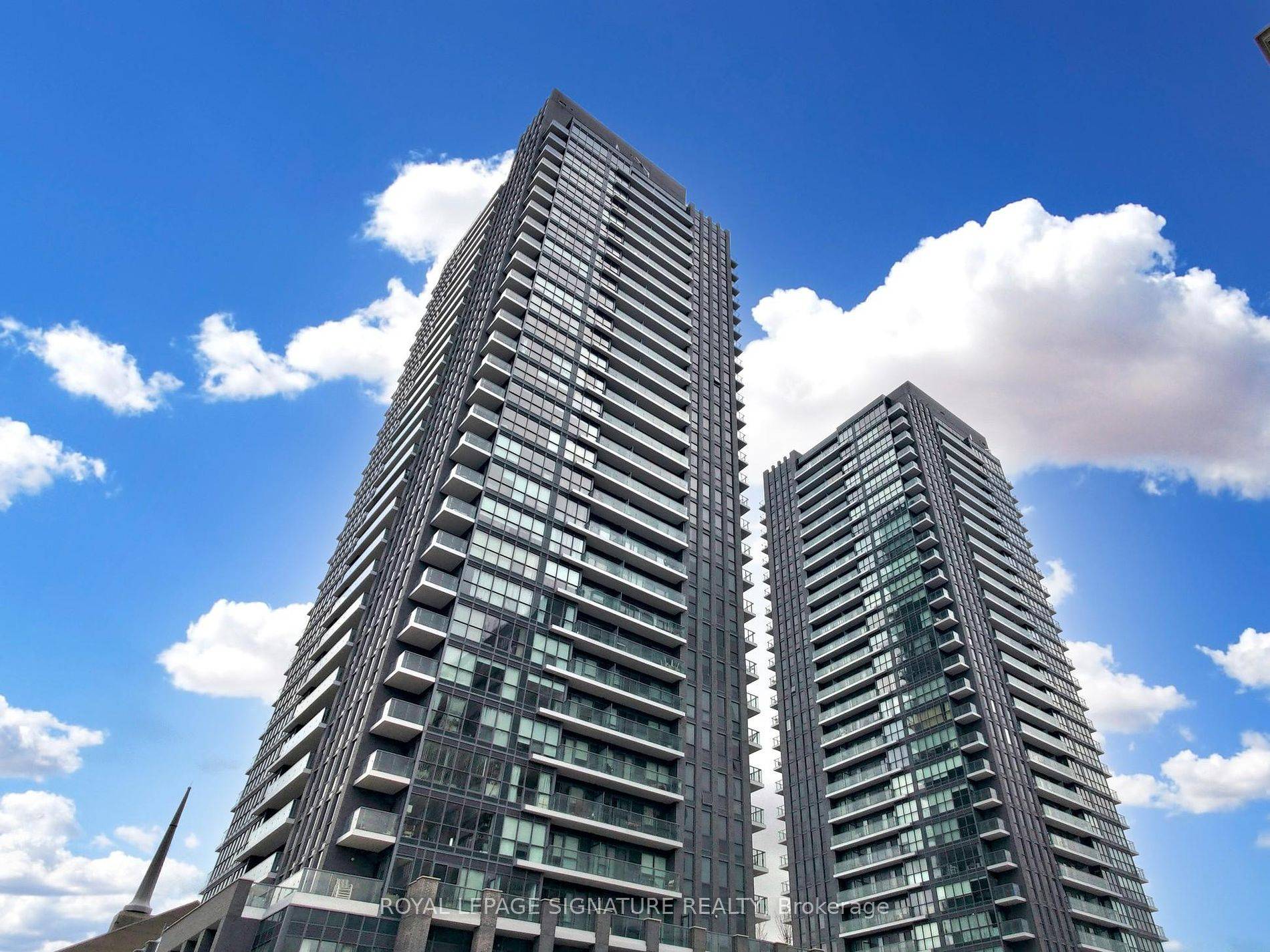 Welcome To This Perfect Turn Key Studio Unit Situated In The Unbeatable Don Mills Eglinton Area.