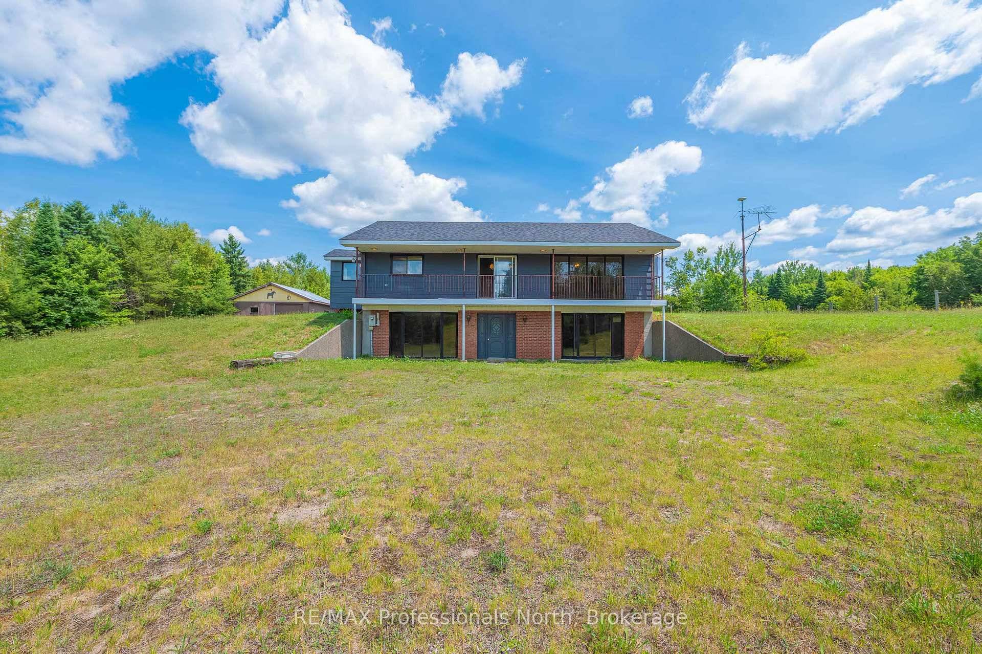 AMAZING HOBBY FARM 21 ACRES MINUTES TO MINDEN.