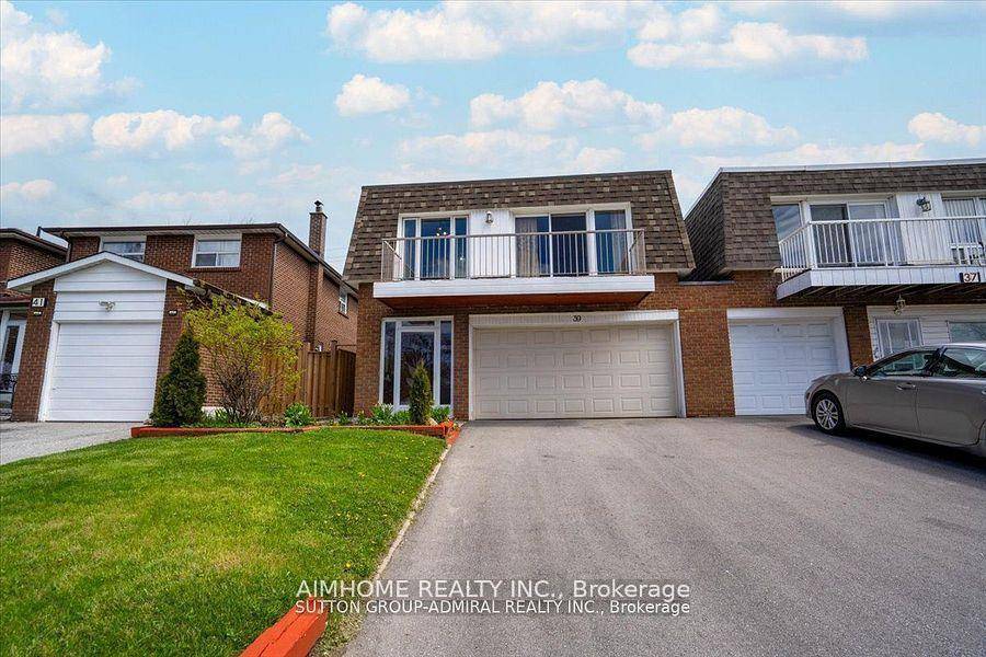 Fully independent ground floor and located in the heart of Scarborough Freshly painted with easy access to Hwy 401, short walk to futureMetrolinx Subway Station, STC Scarborough Town Centre, Shops ...