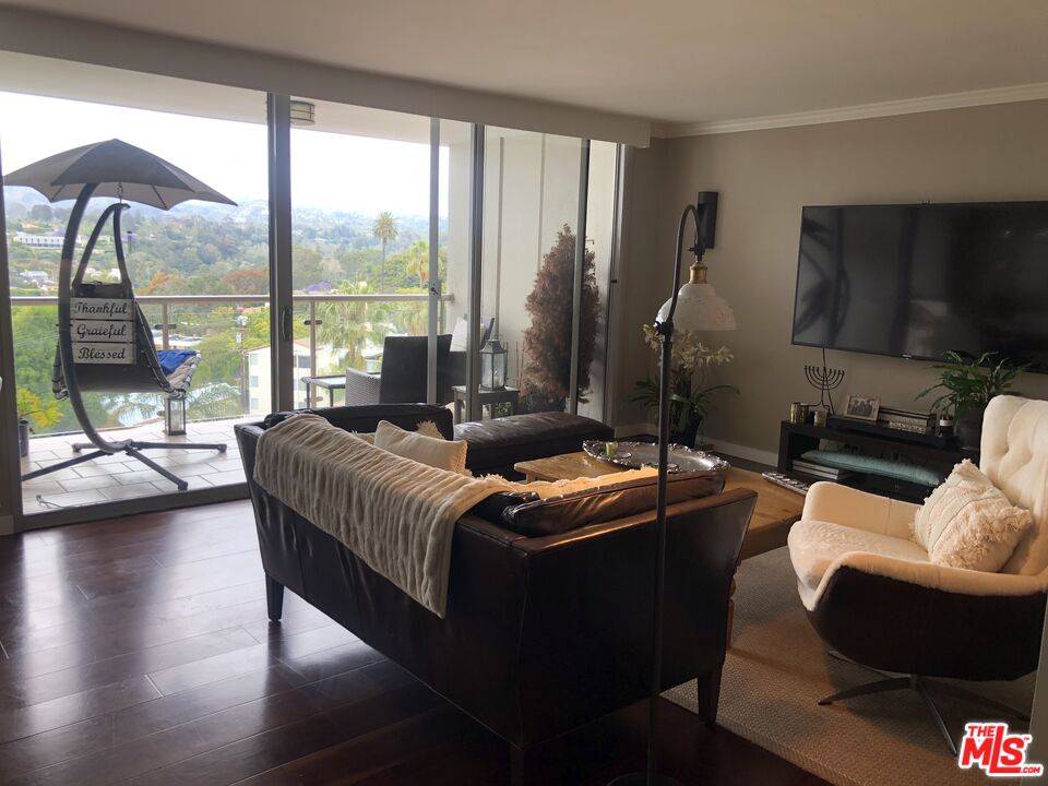 201   OCEAN AVE 2BR Pacific Palisades La