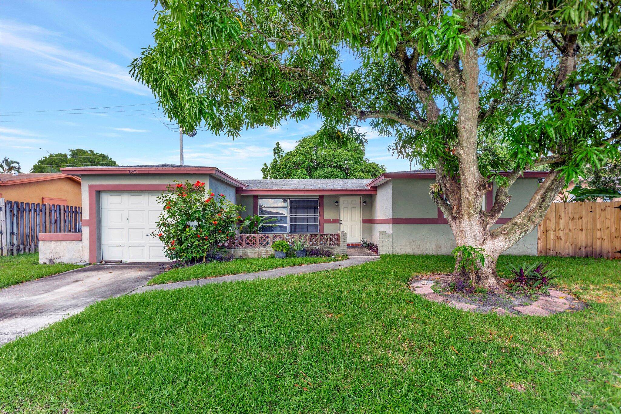 This 3 2 single family home is Centrally located in the City of Margate !