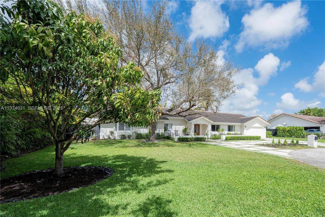 Presenting this exceptional cul de sac residence, conveniently located with easy highway access, making commuting simple while still enjoying the comfort of a well established, family friendly neighborhood with a ...