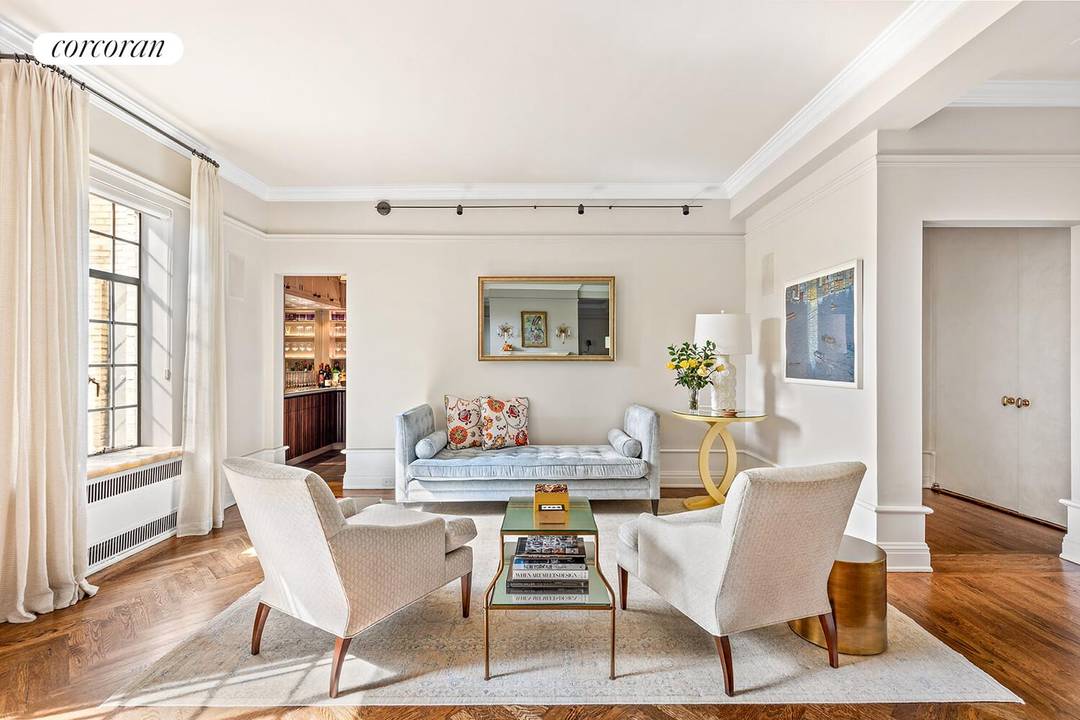 300 Central Park West 19J Set within one of Central Park West's most distinguished Art Deco landmarks, this sun filled penthouse at The Eldorado embodies timeless elegance and architectural integrity.