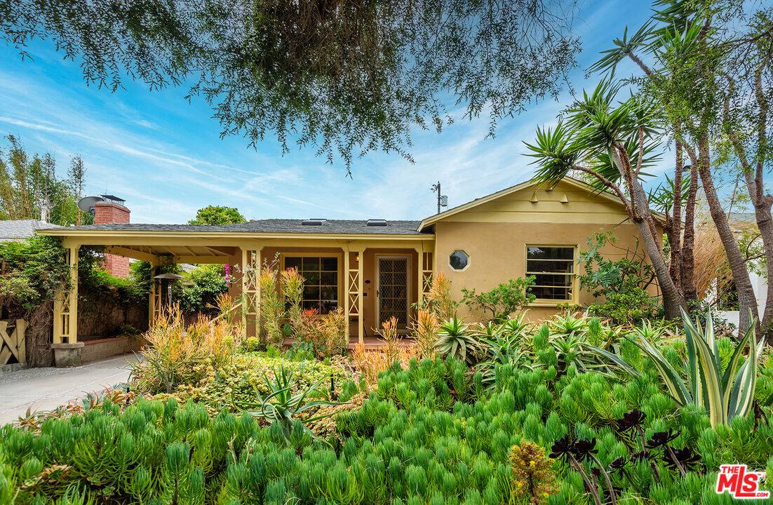 3761   Ashwood Ave 2BR Marina Del Rey La