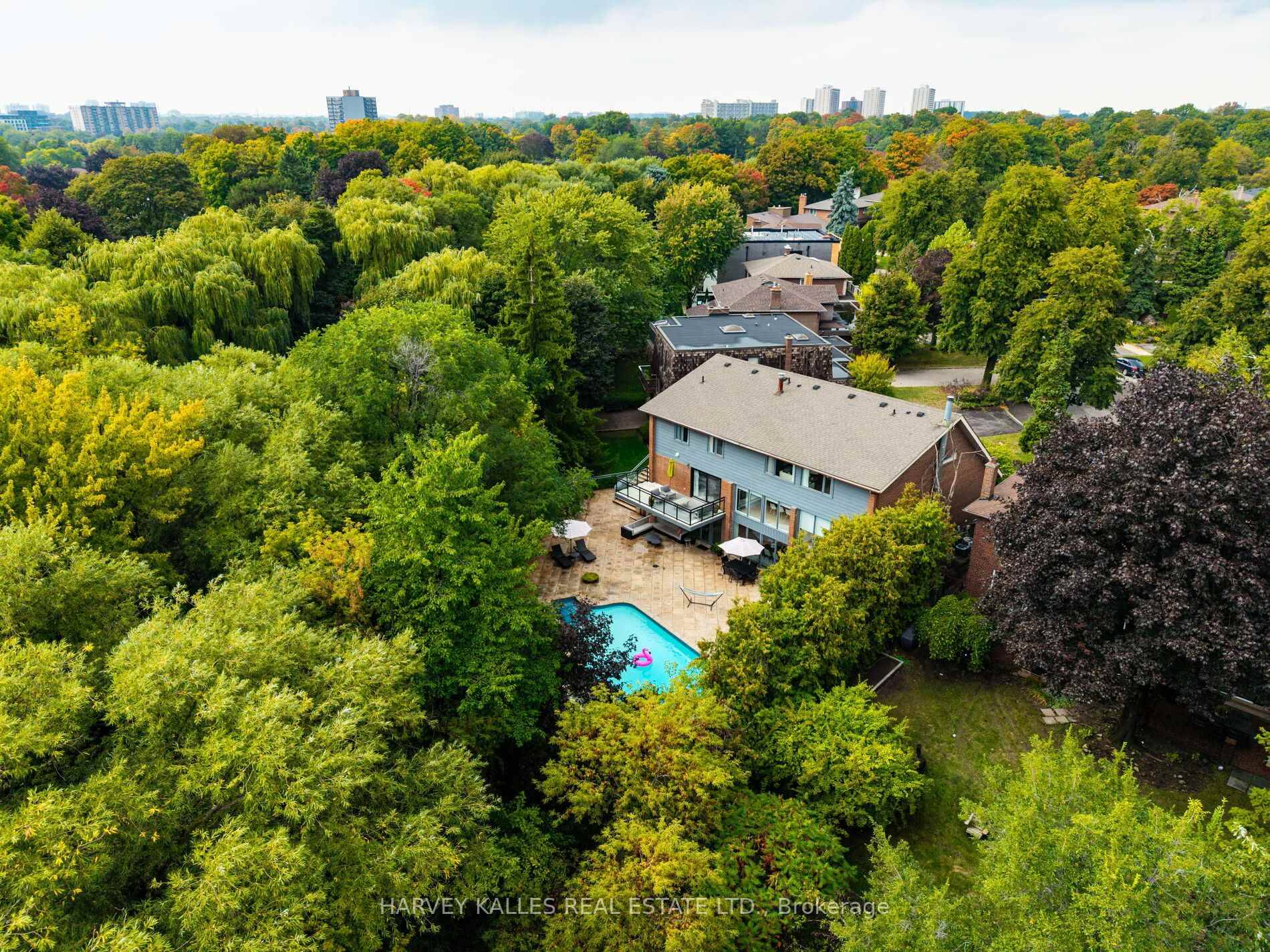 Say yes to the absolute best ; this Markland Wood mid century modern home is the pinnacle of style and comfort with unique details and a timeless aesthetic.