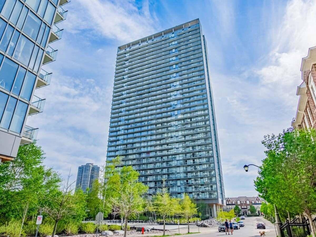 Bright amp ; Spacious 1 1 Bed, 2 Bath Queensway Windemere.