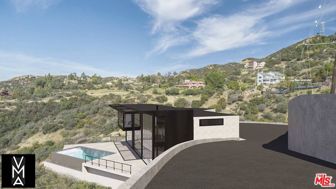 24775  W Saddle Peak Rd Malibu La