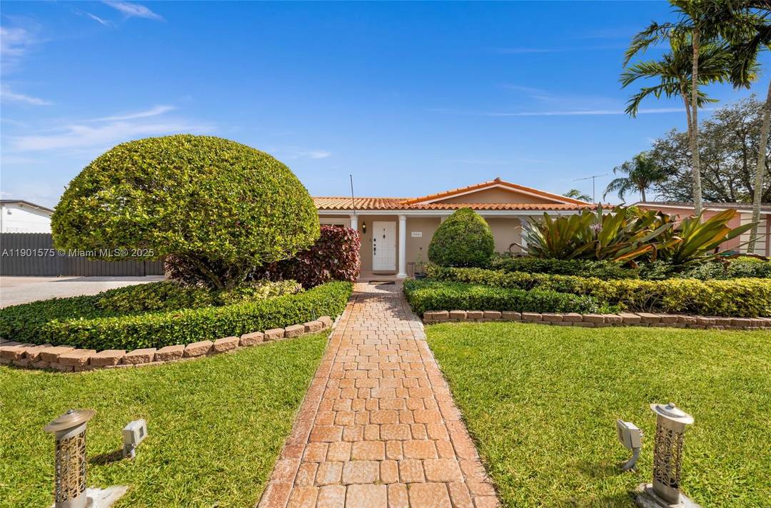 Move Right In ! This completely updated 4BD 2BA residence offers an expansive 2, 400 sq ft of living space, nestled on a 9, 500 Sq.