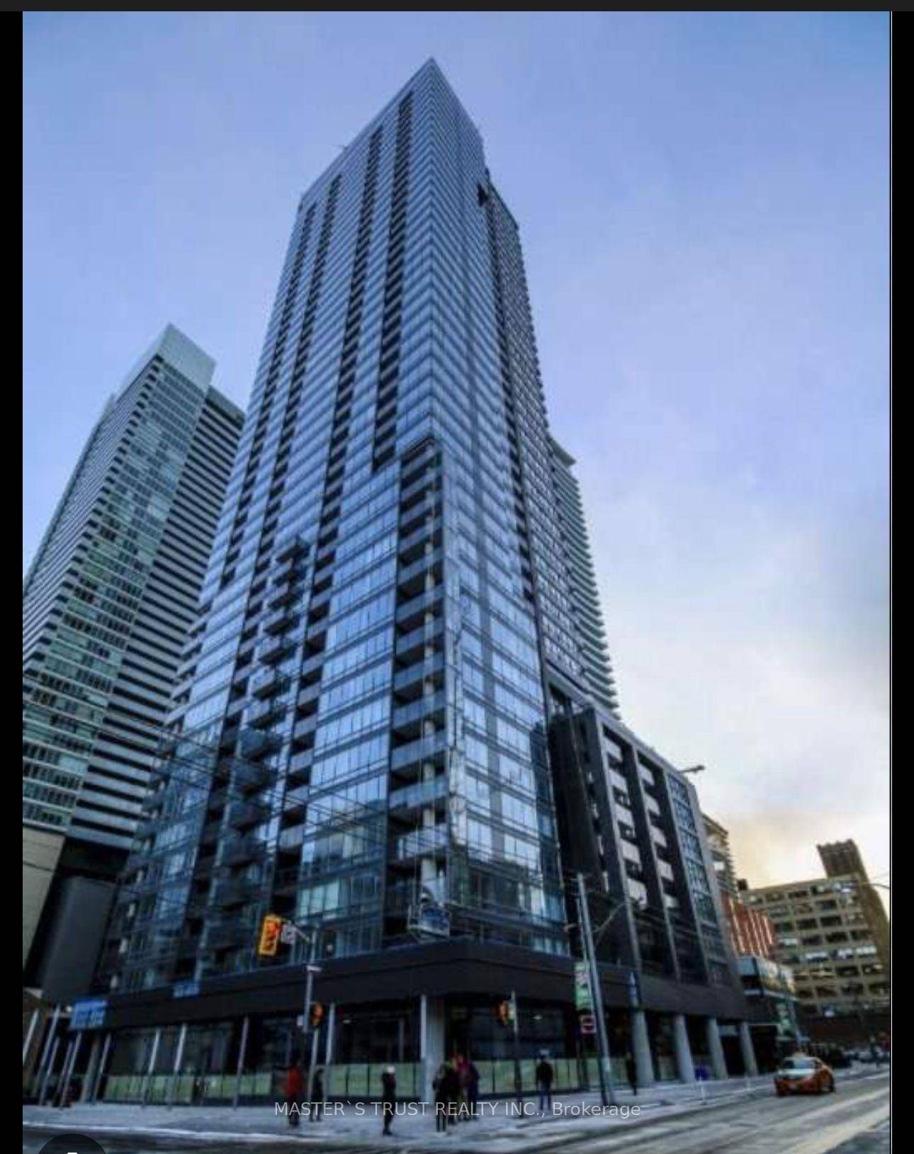 Perfectly located in Toronto's most sought after Entertainment District, this stunning 1 Bedroom Den suite at The Pinnacle on Adelaide 295 Adelaide St W offers an exceptional urban lifestyle just ...