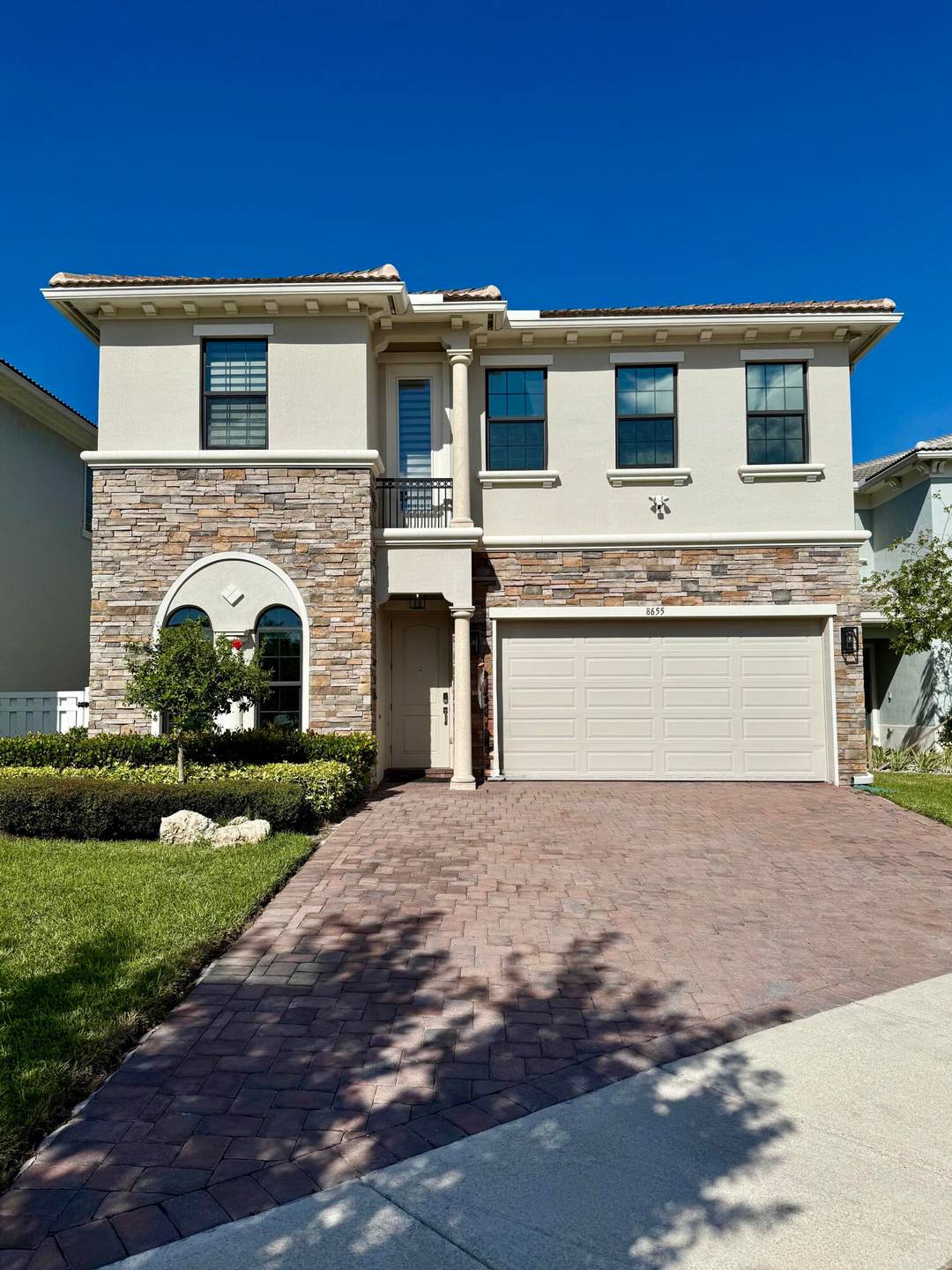 Stunning 5 year old home in gated Coral Lago, recently renovated and perfect for large families.
