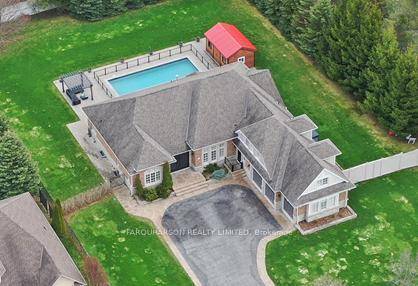 21 COUNTRY CLUB CRES LUXURY BUNGALOW 6, 000 SQ FT DESIGNER RENOVATION IN LAW SUITE POOL POOL HOUSE GATED WYNDANCE HOUSE Stunning Fully Updated Bungalow In The Prestigious Estates Of ...
