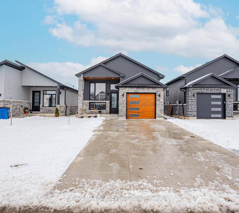 A gorgeous 2 yrs new Raised Bungalow In A Desirable Location and family friendly neighbourhood of Chatham Featuring 3 Bedrooms, 2 Bathrooms A Large Open Concept Living, Dining amp ; ...