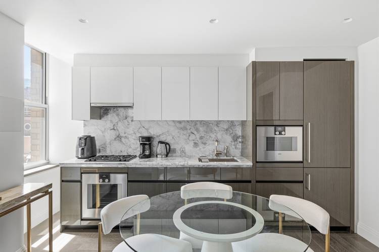 Experience an extraordinary level of refinement in Residence 2203, a beautifully proportioned one bedroom, one and a half bathroom home within the iconic Waldorf Astoria Residences New York.