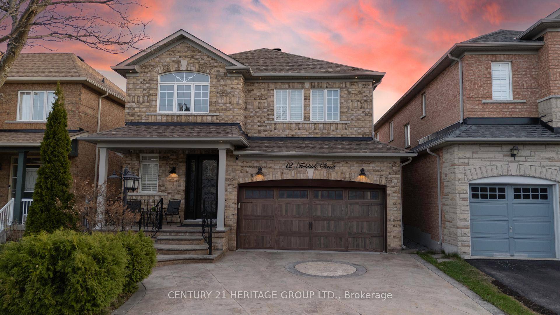 Beautiful Curb Appeal amp ; One Of The Best Layout Homes Built By Starlane.