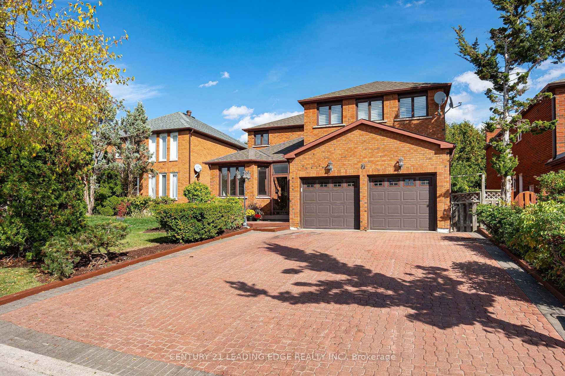 Welcome to 7 Delancey Crescent an exceptional home in the prestigious and family friendly Markville neighbourhood, just steps from the top ranking Markville Secondary School amp ; close to Pierre ...