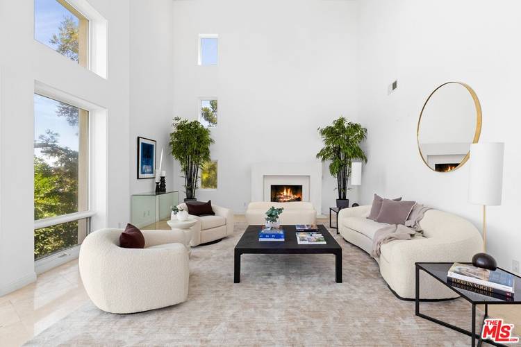 14435 Mulholland Dr 6BR Bel Air La