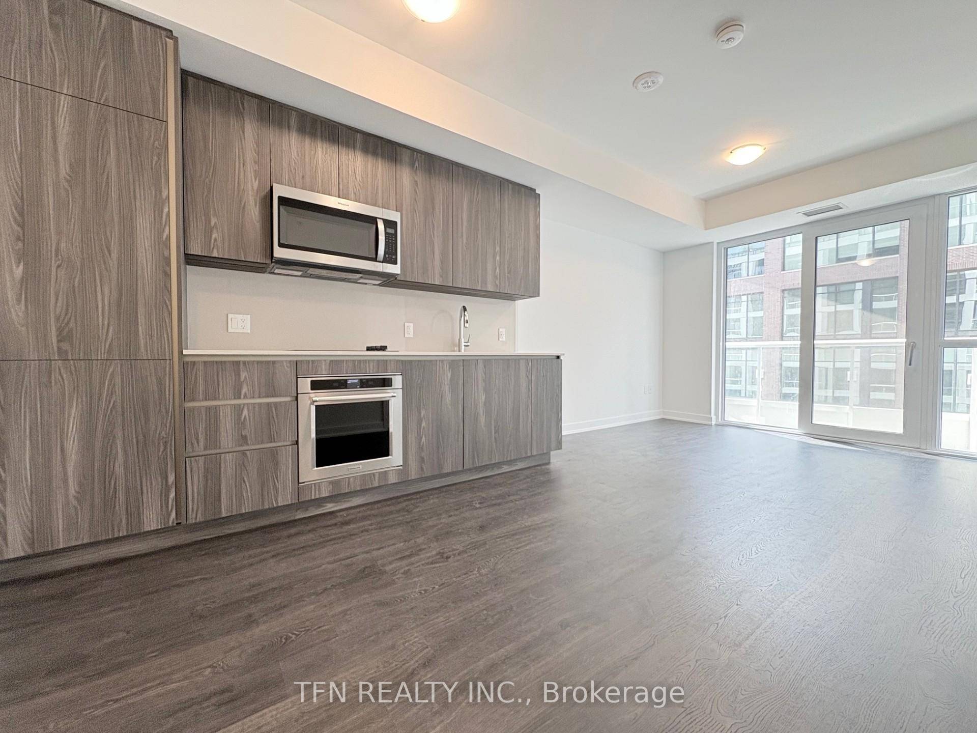 Experience Prime Lakefront Living at Empire Quay House Condos.